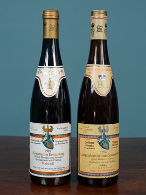 Lot 1011 - A bottle of Langenlonsheimer Sonnenborn 1976 Elizabeth II silver jubilee wine