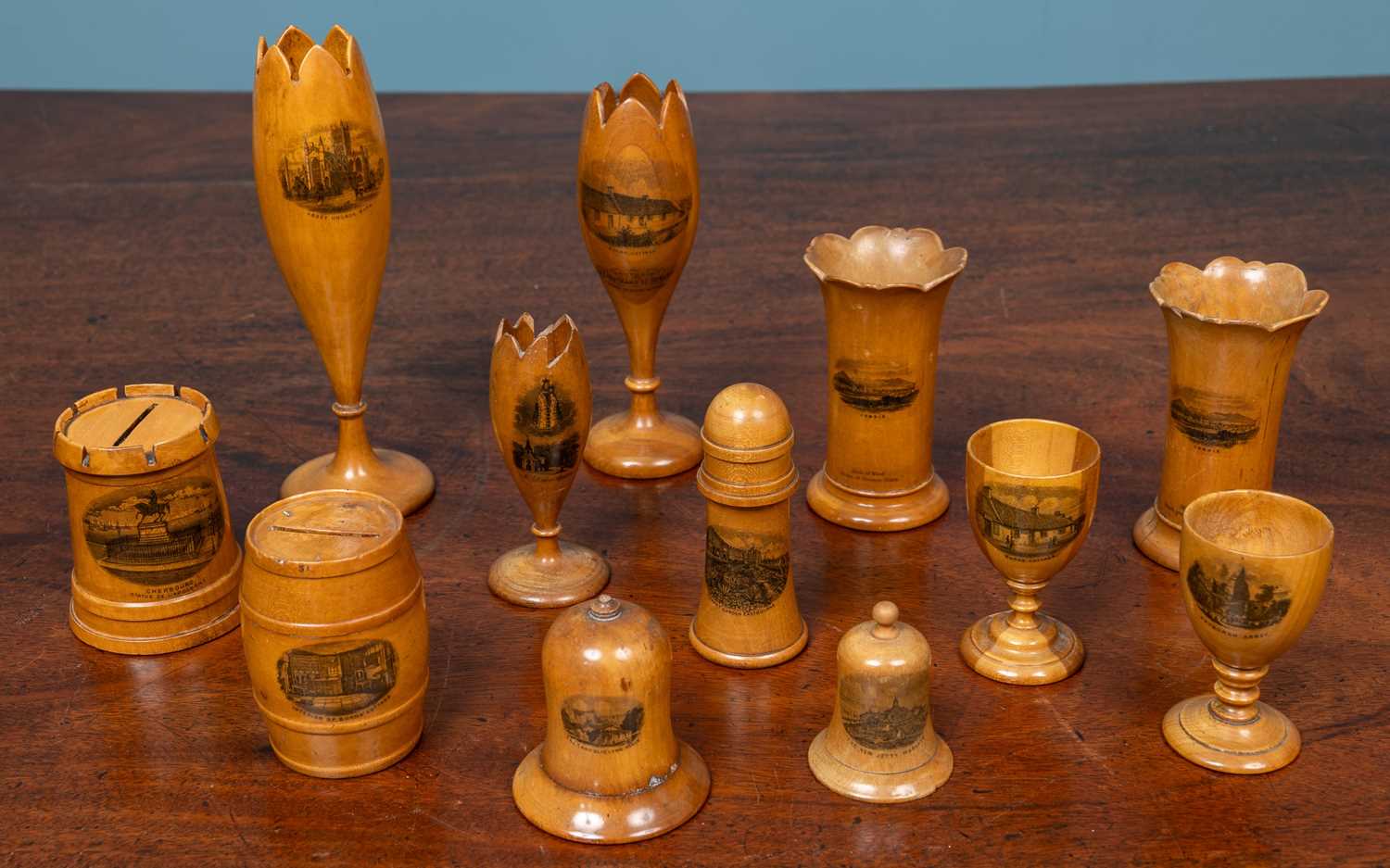 Lot 84 - A group of twelve 19th century and later Mauchline wares