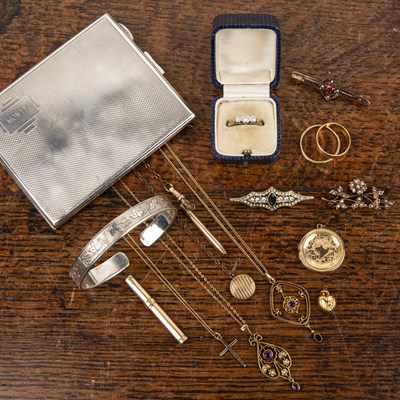 Lot 458 - Collection of miscellaneous jewellery...