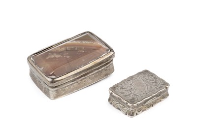 Lot 524 - A mid Victorian silver vinaigrette, of shaped...