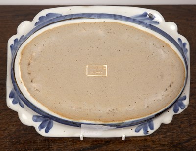 Lot 331 - Andrew McGarva (b.1956) Studio pottery dish...