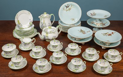 Lot 113 - An Art Deco Parragon tea service and a Minton dessert service