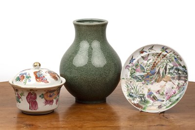 Lot 295 - Group of pieces including a green crackle-ware...