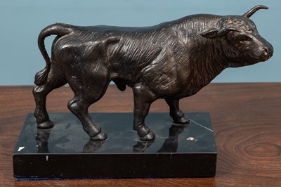 Lot 1 - A bronzed model of a bull