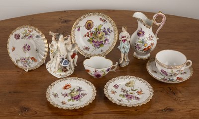 Lot 260 - Collection of miscellaneous porcelain and...