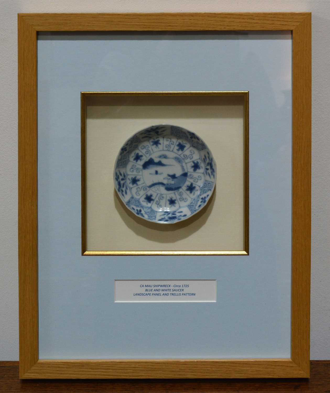 Lot 160 - Ca Mau cargo saucer or plate Chinese, 18th...