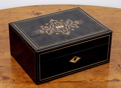 Lot 321 - Boulle box with a hinged top with brass and...