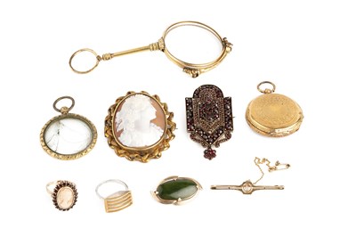 Lot 280 - A collection of jewellery, comprising a...