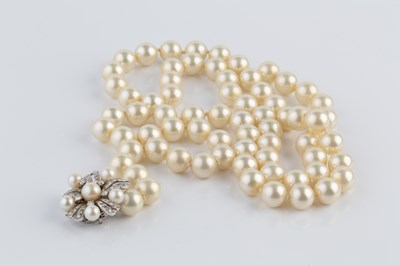 Lot 83 - A cultured pearl and diamond necklace clasp,...