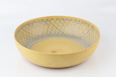 Lot 604 - David Lloyd-Jones (1928-1994) Large bowl...