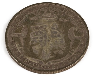 Lot 51 - A collection of coins