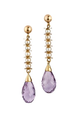 Lot 156 - A pair of amethyst and cultured pearl ear...