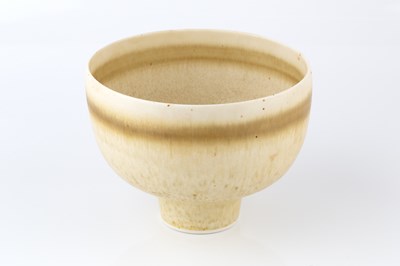Lot 517 - Hazel Johnston (1933-2011) Footed bowl with...