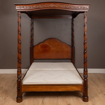 Lot 418 - A 20th century mahogany four poster bed