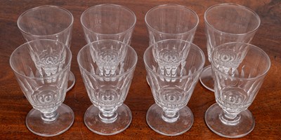Lot 76 - A set of eight red wine glsses