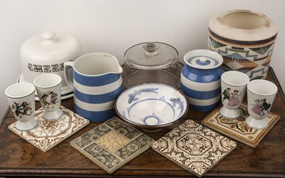 Lot 299 - Collection of ceramics and glass including...