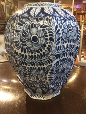 Lot 78 - An 18th century Dutch delft blue and white...