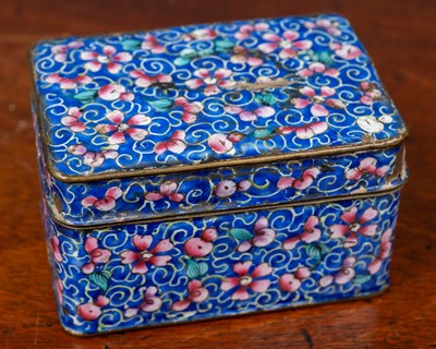 Lot 61 - A large collection of bijouterie
