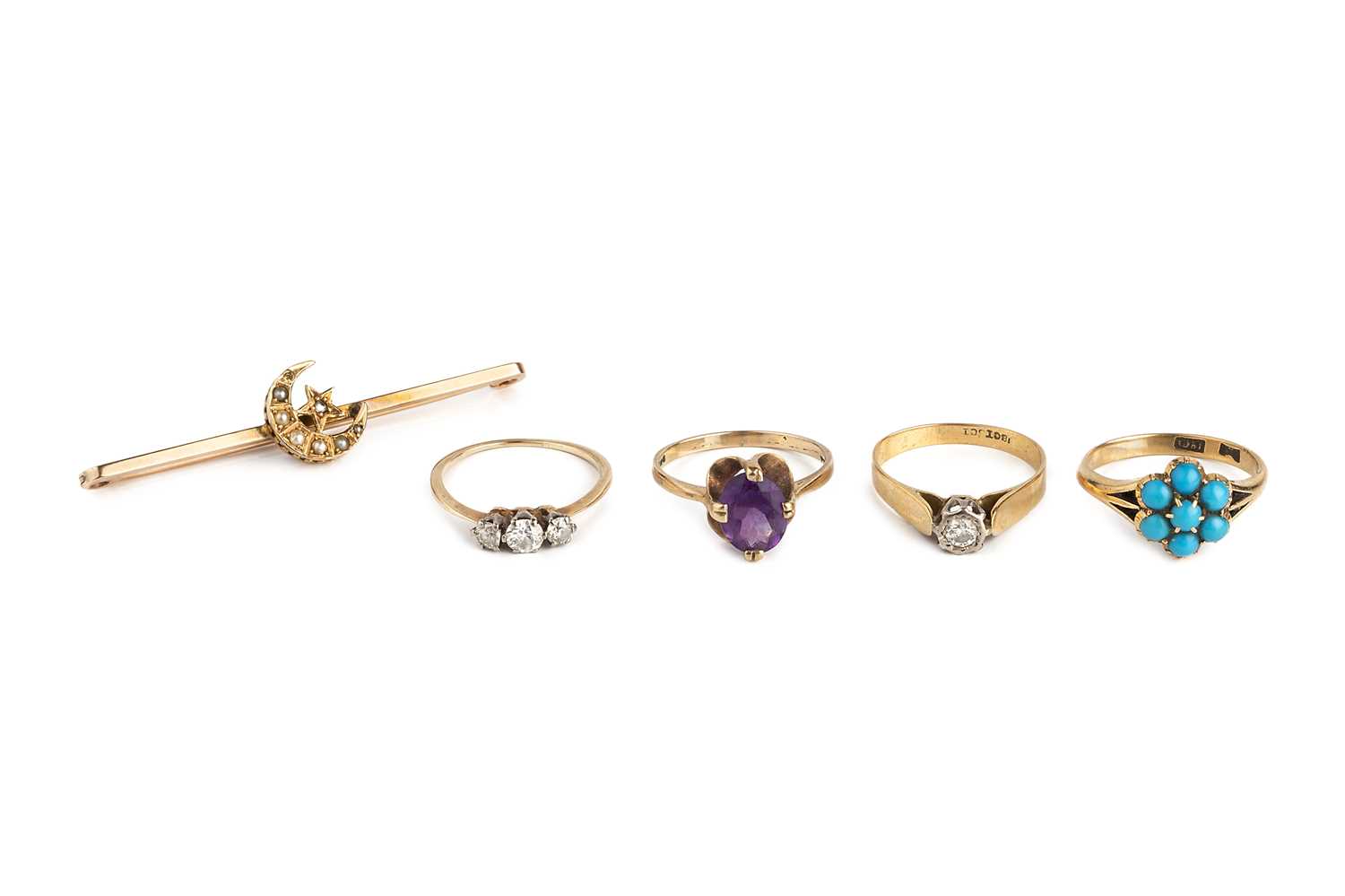 Lot 66 - A small collection of jewellery, comprising a...