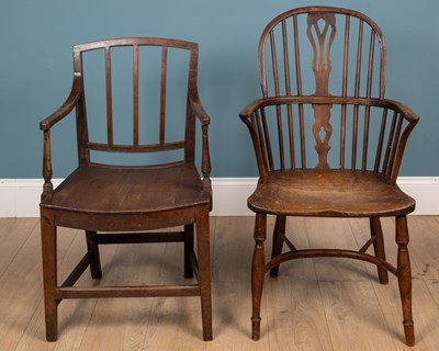 Lot 400 - A Windsor chair