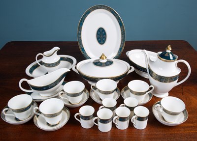 Lot 98 - A Royal Doulton Carlyle dinner, tea and coffee service