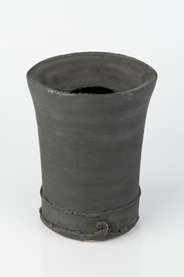 Lot 559 - Dan Kelly (b.1953) Vessel stoneware, black...