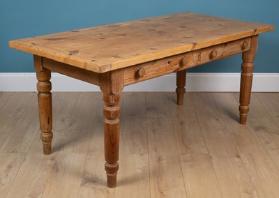 Lot 180 - A modern pine kitchen table