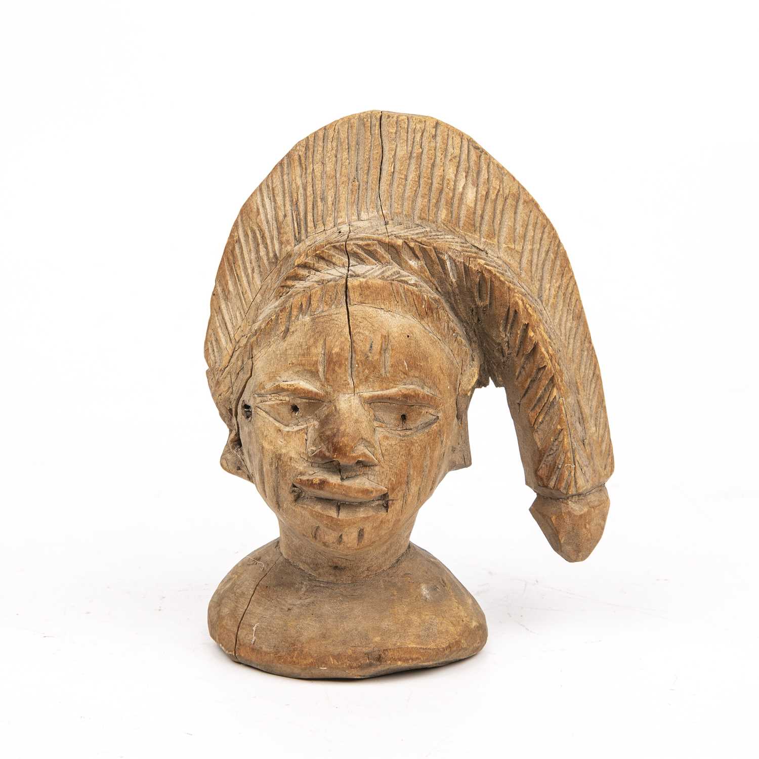 Lot 181 - A Nigerian Egungun wooden shrine figure 10cm...