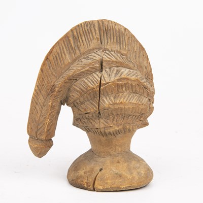 Lot 181 - A Nigerian Egungun wooden shrine figure 10cm...