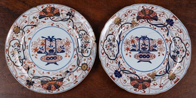 Lot 106 - A collection of 18th century and later porcelain