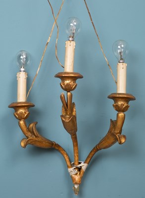 Lot 482 - An 18th century Italian three-branch gilt wall bracket light