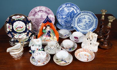 Lot 382 - A group of miscellaneous ceramics