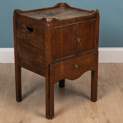 Lot 405 - A George III mahogany bedside commode
