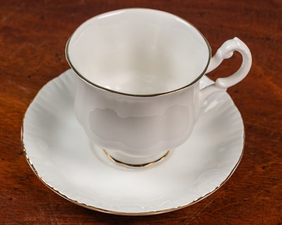 Lot 114 - A Spode tradewinds blue breakfast service; together with a Royal Standard bone china set of six cups and saucers
