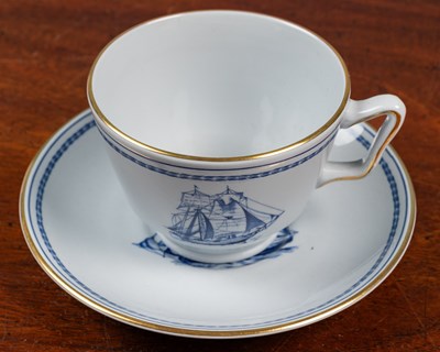 Lot 114 - A Spode tradewinds blue breakfast service; together with a Royal Standard bone china set of six cups and saucers