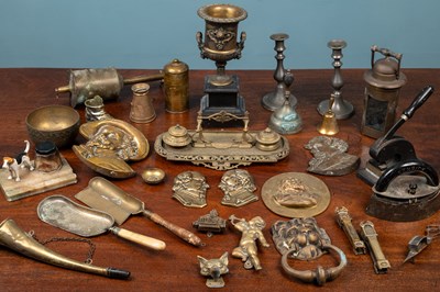 Lot 436 - A collection of metalware to include a brass...