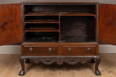 Lot 298 - A chest on stand