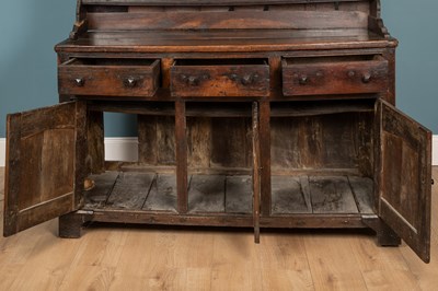 Lot 451 - An 18th century style oak Welsh dresser