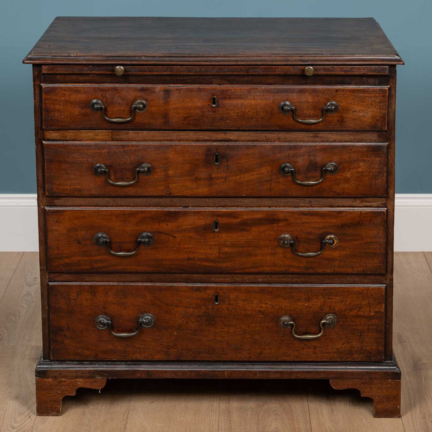 Lot 530 - A Regency style mahogany bachelors chest