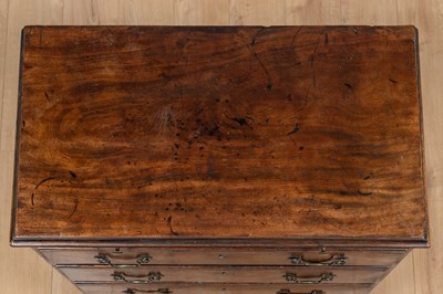 Lot 530 - A Regency style mahogany bachelors chest