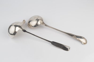 Lot 662 - An early 19th century German silver fiddle...