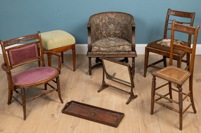 Lot 549 - A collection of seven pieces of furniture