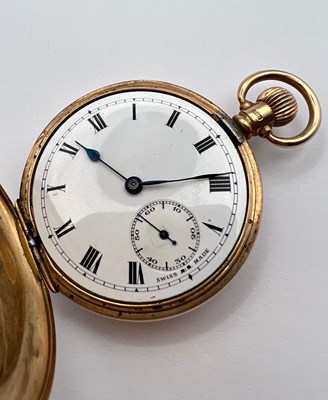 Lot 229 - A 9ct gold hunter pocket watch, the white...