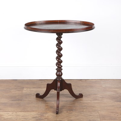 Lot 124 - Oval tray top occasional table on a barley...