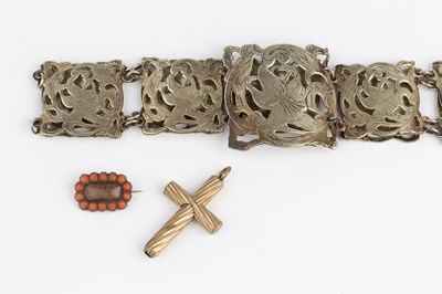 Lot 39 - A collection of antique and later jewellery,...
