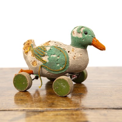 Lot 386 - Steiff 'Pull along' duck (1917-1932), wool and...