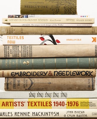 Lot 395 - Collection of books European art and textiles...