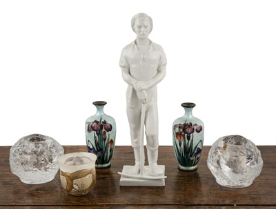 Lot 194 - Collection of ceramics and glassware to...