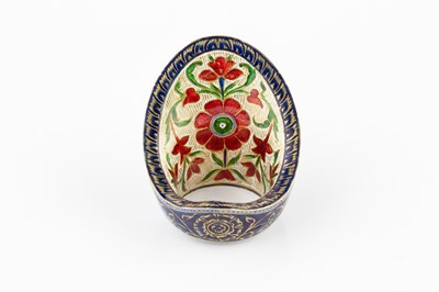 Lot 47 - An Indian enamel and diamond set archer's ring,...