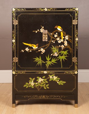 Lot 258 - A Chinese lacquered cabinet